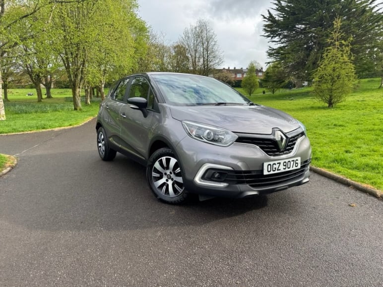 RENAULT CAPTUR