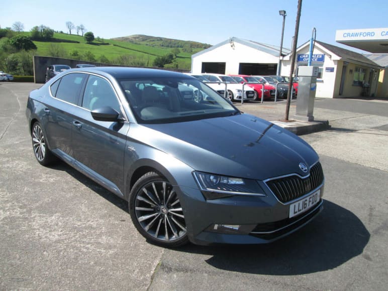 SKODA SUPERB