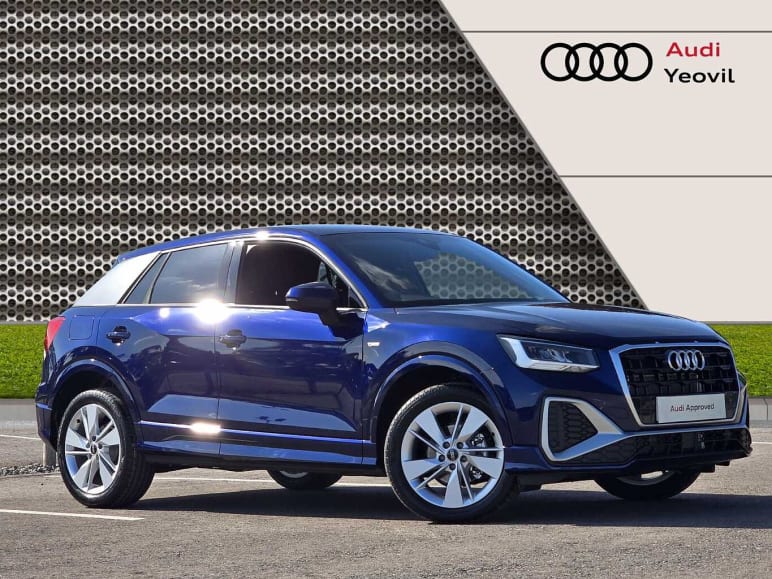 AUDI Q2