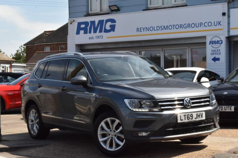 VOLKSWAGEN TIGUAN ALLSPACE