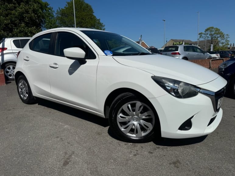 MAZDA 2
