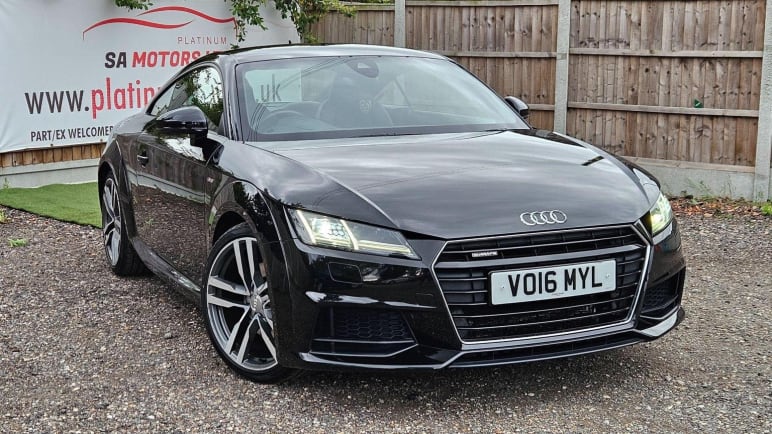 AUDI TT