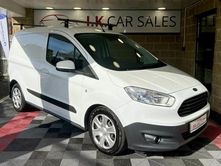 FORD TRANSIT COURIER