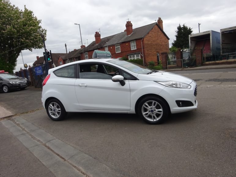 FORD FIESTA