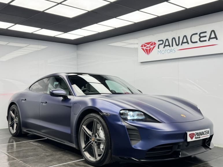PORSCHE TAYCAN