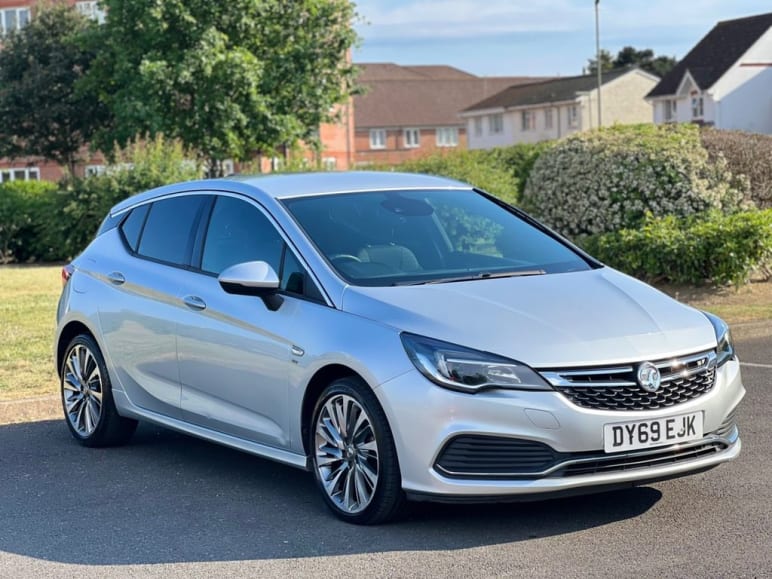 VAUXHALL ASTRA