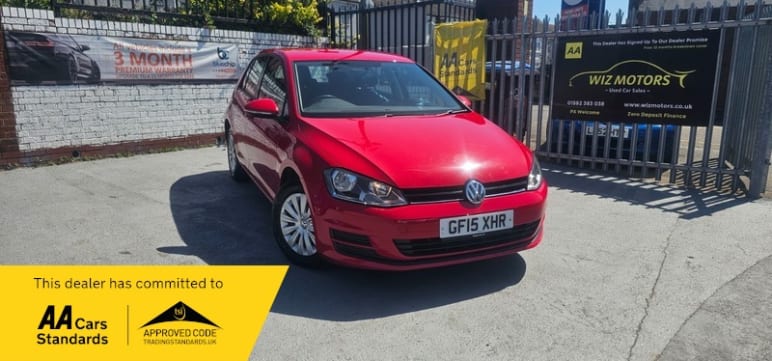 VOLKSWAGEN GOLF