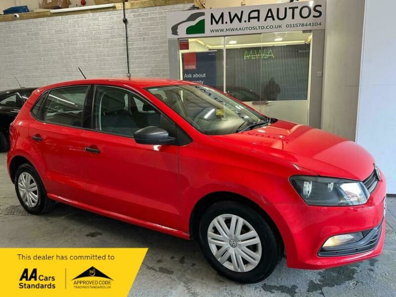 VOLKSWAGEN POLO