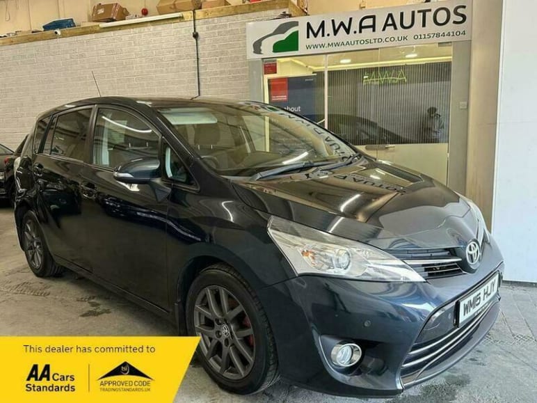 TOYOTA VERSO