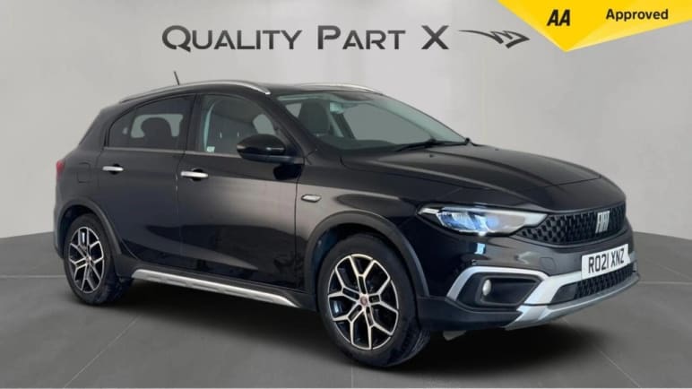 FIAT TIPO CROSS