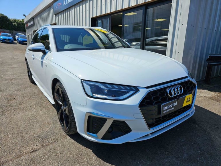 AUDI A4
