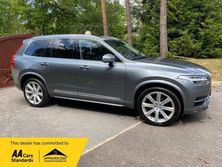VOLVO XC90