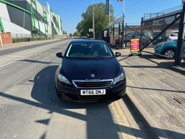 PEUGEOT 308