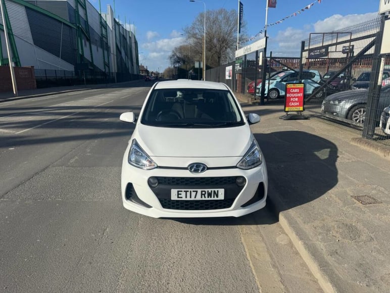 HYUNDAI I10
