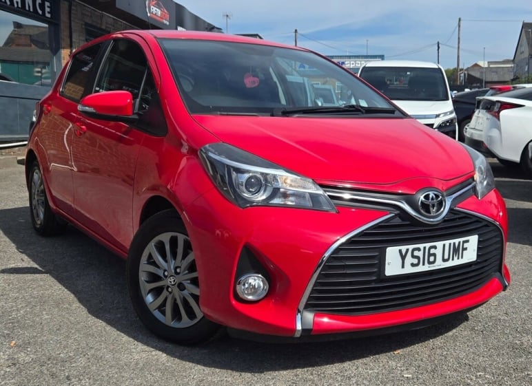 TOYOTA YARIS