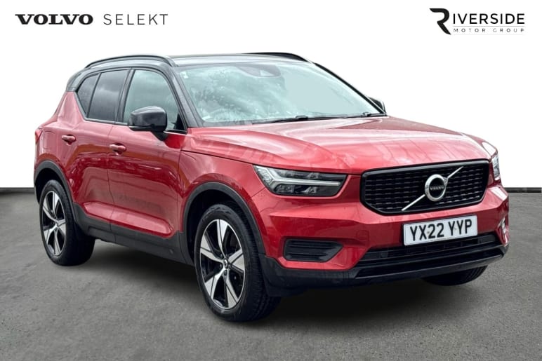 VOLVO XC40