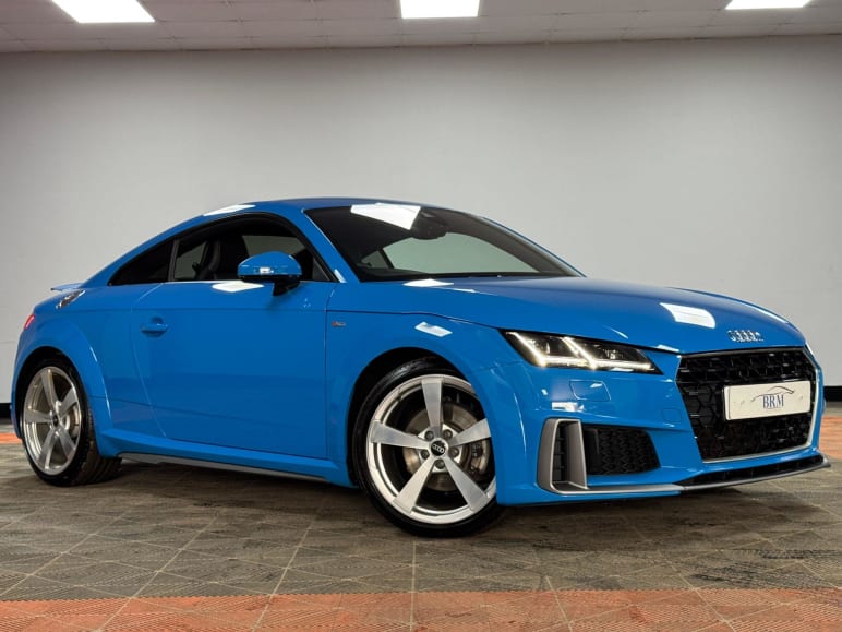 AUDI TT