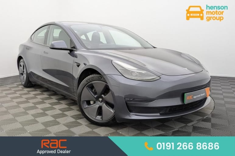 TESLA MODEL 3