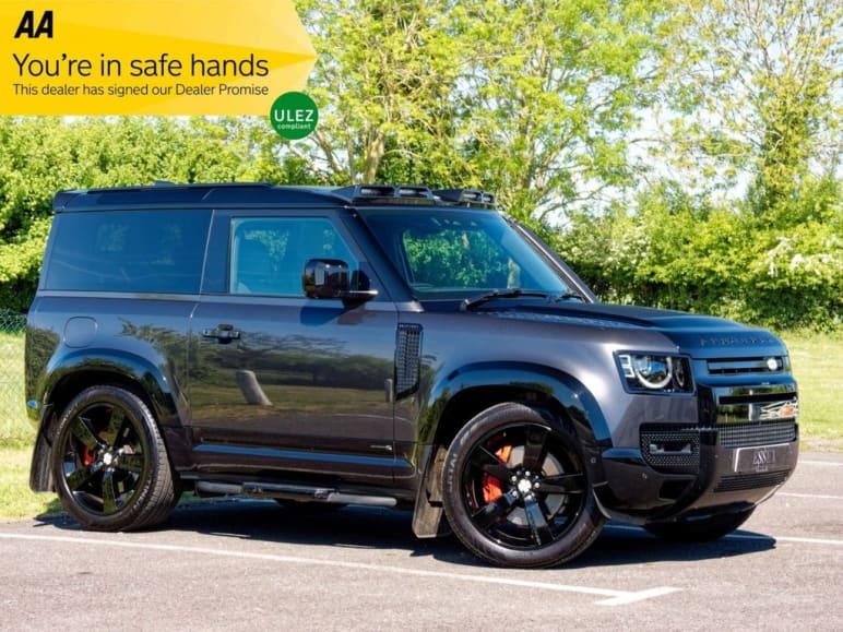 LAND ROVER DEFENDER