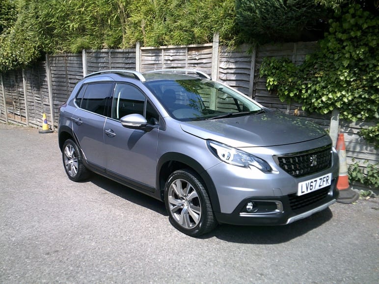PEUGEOT 2008