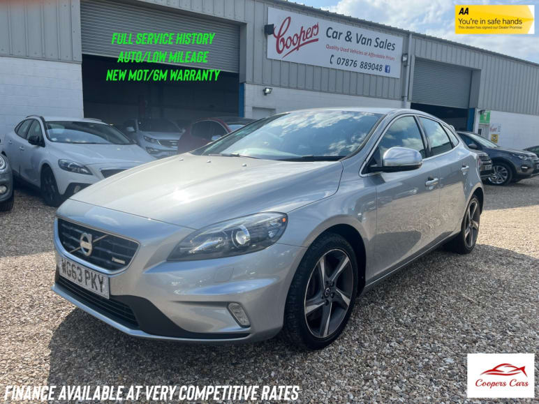 VOLVO V40