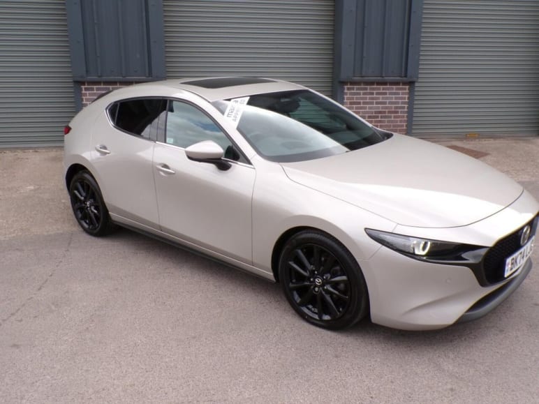 MAZDA 3