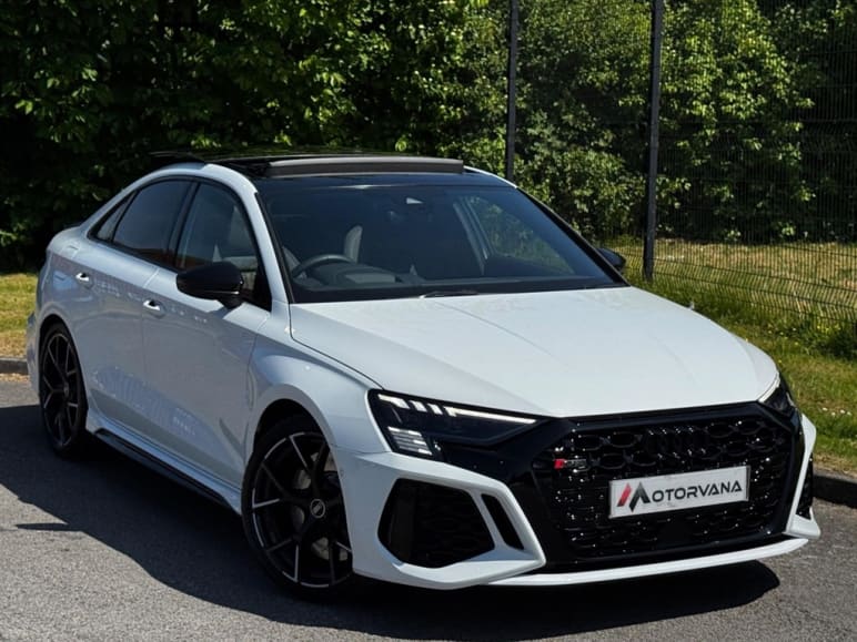 AUDI RS3
