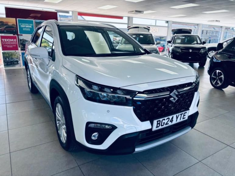 SUZUKI S-CROSS