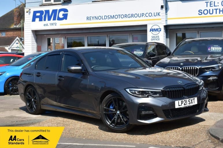 BMW 3 SERIES