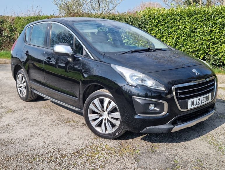 PEUGEOT 3008