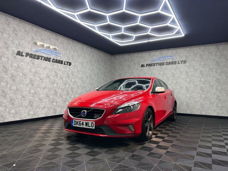 VOLVO V40
