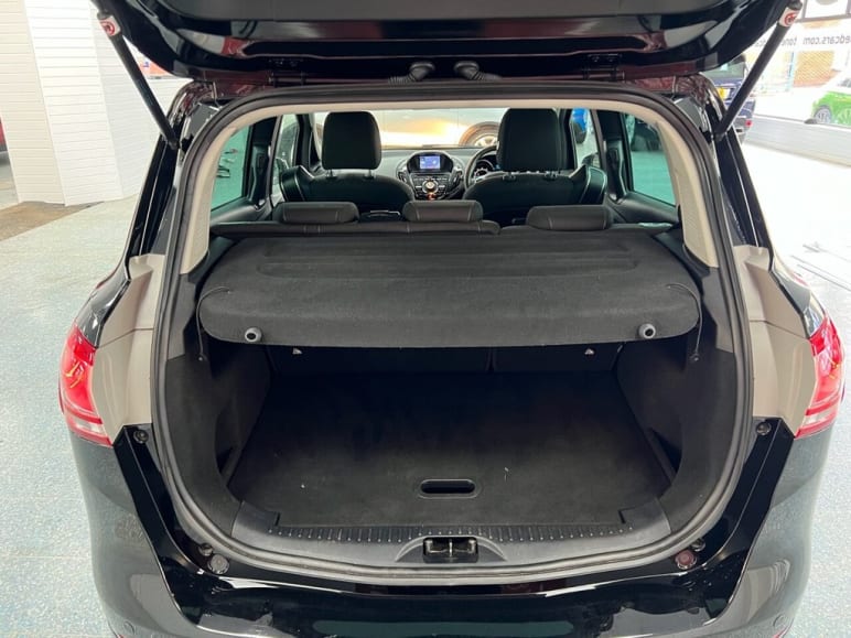 1.0T EcoBoost Titanium Navigator MPV 5dr Petrol Ma
