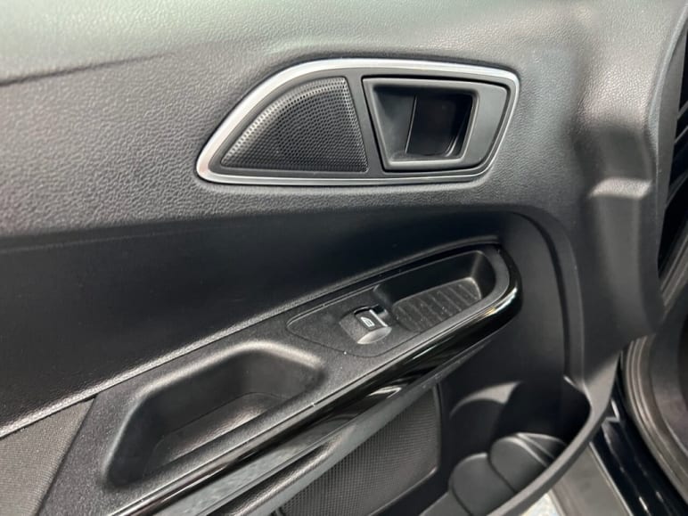 1.0T EcoBoost Titanium Navigator MPV 5dr Petrol Ma