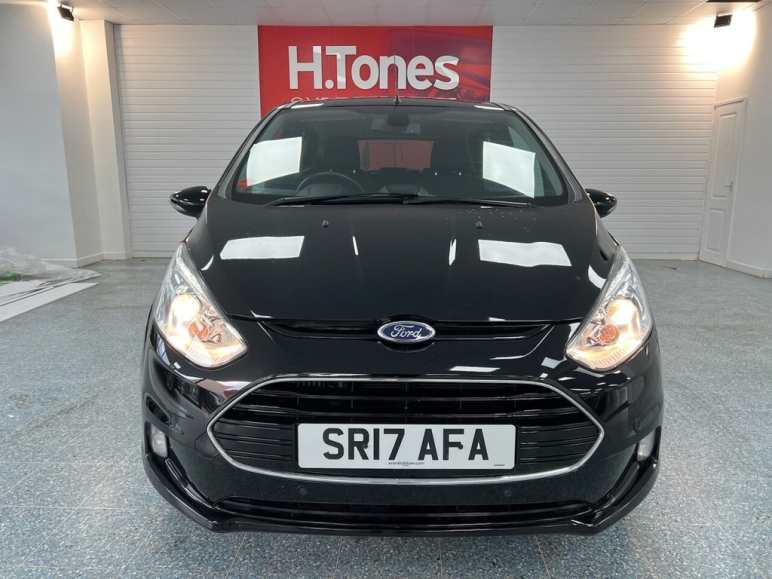 1.0T EcoBoost Titanium Navigator MPV 5dr Petrol Ma