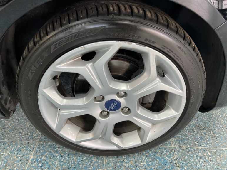 1.0T EcoBoost Titanium Navigator MPV 5dr Petrol Ma