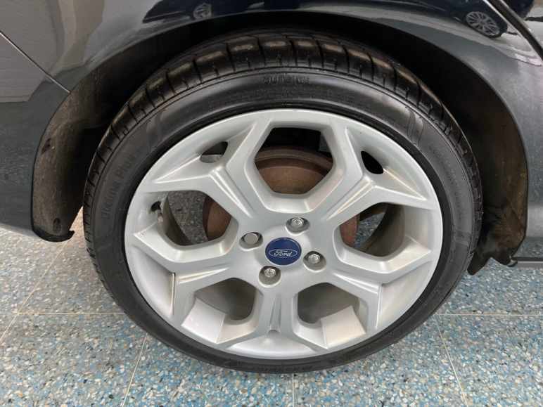 1.0T EcoBoost Titanium Navigator MPV 5dr Petrol Ma