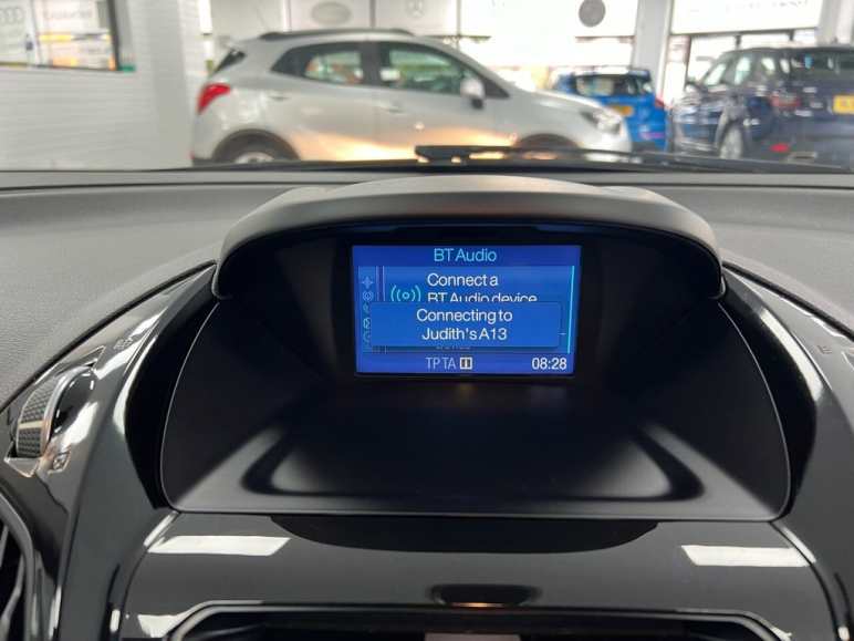 1.0T EcoBoost Titanium Navigator MPV 5dr Petrol Ma