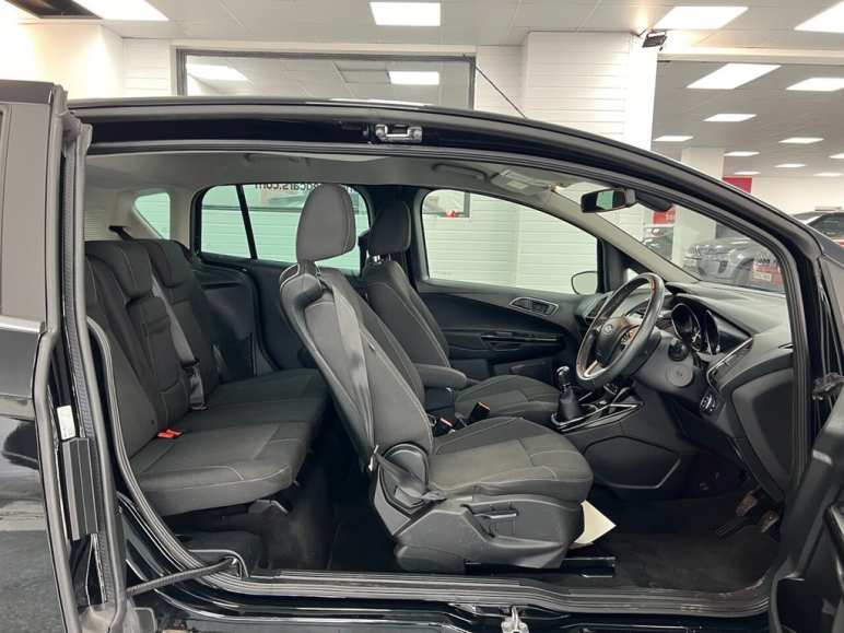1.0T EcoBoost Titanium Navigator MPV 5dr Petrol Ma