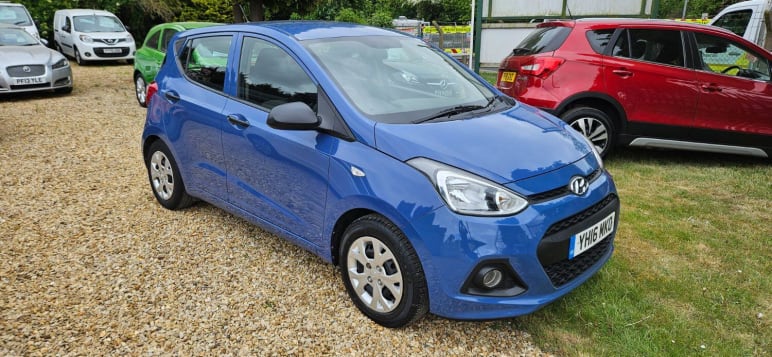 HYUNDAI I10