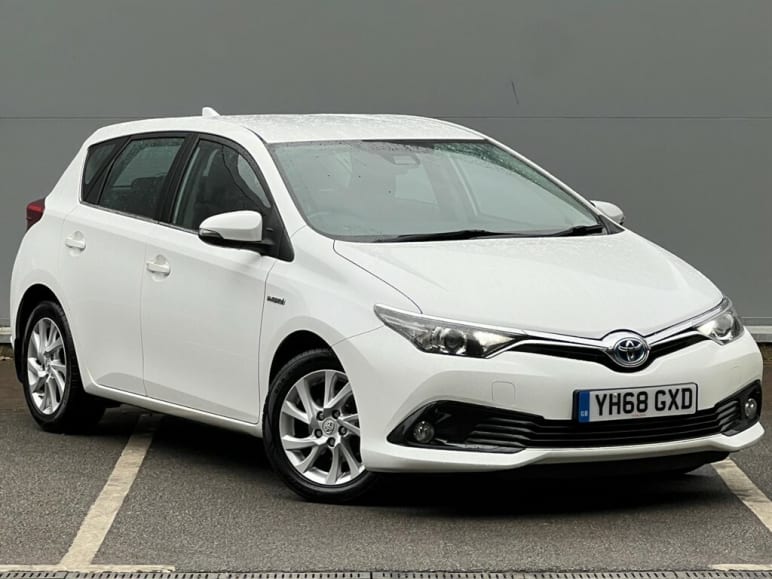 TOYOTA AURIS