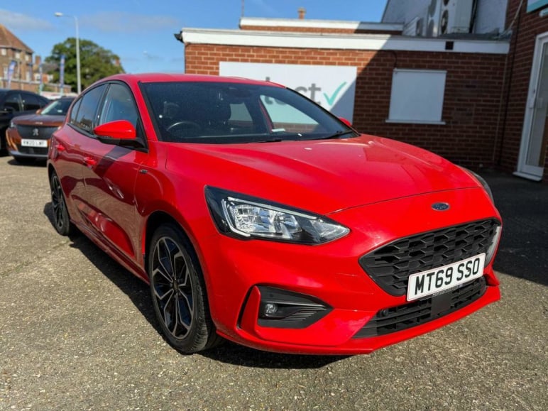 FORD FOCUS