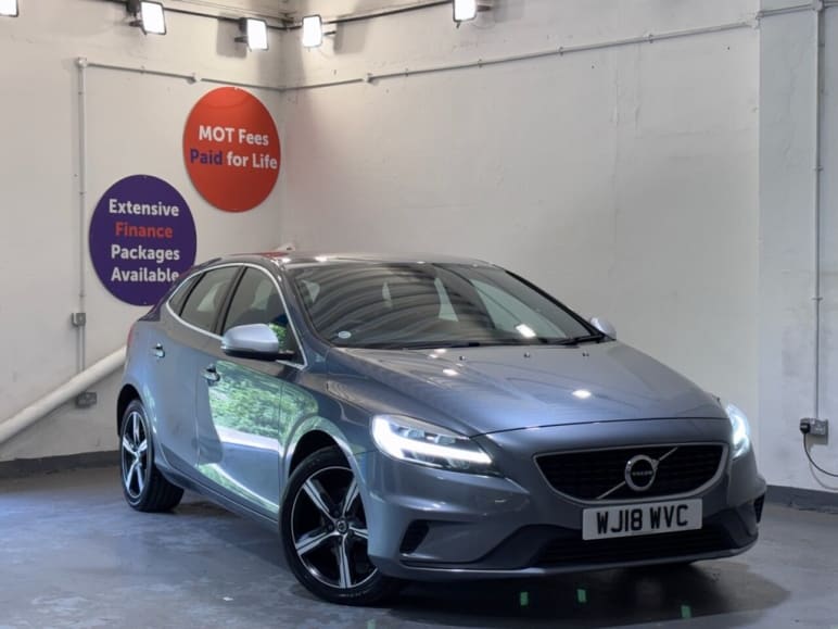 VOLVO V40