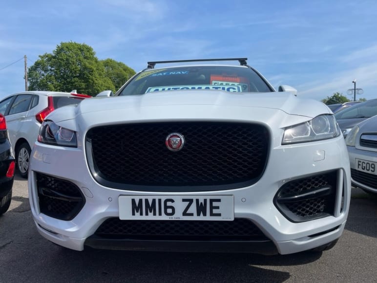 JAGUAR F-PACE