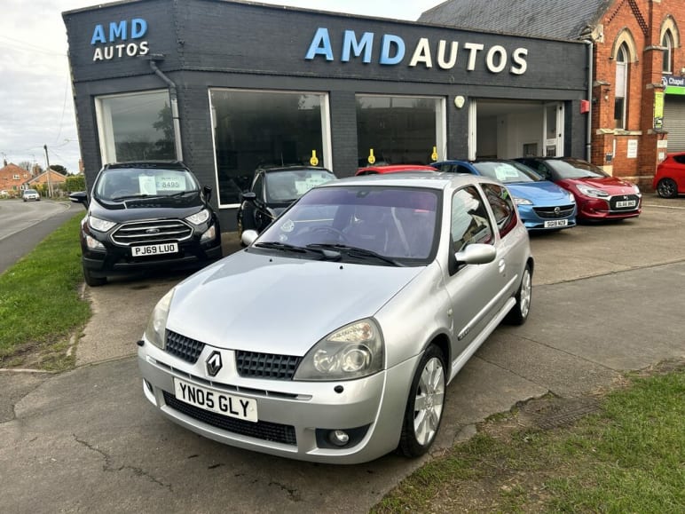 RENAULT CLIO
