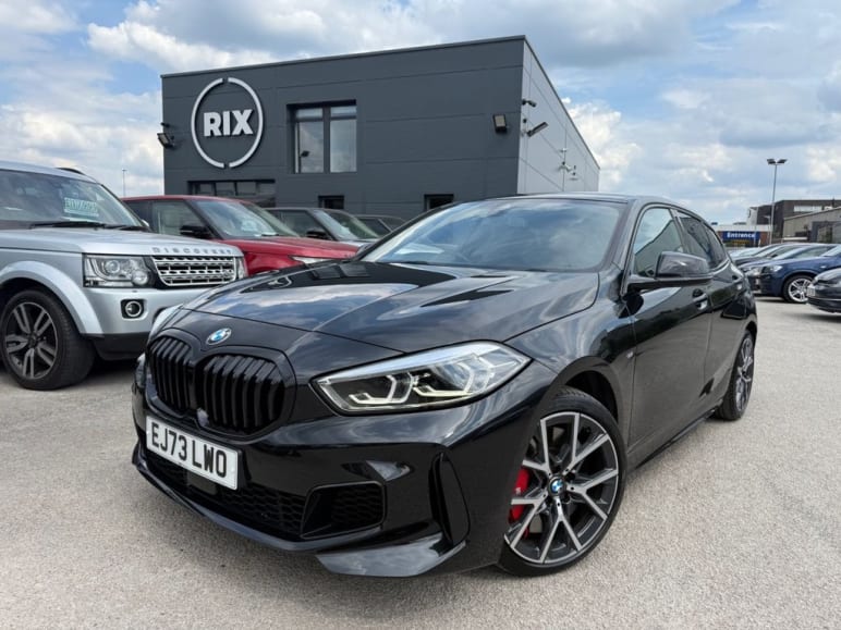 BMW 1 SERIES