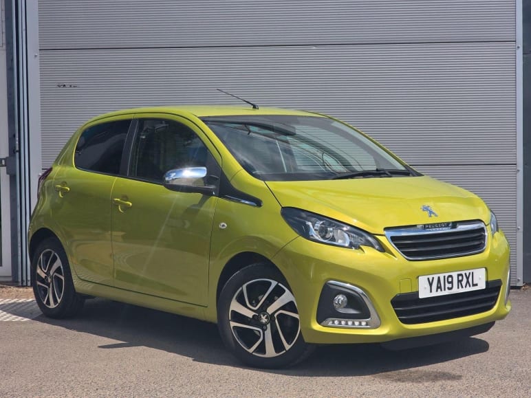 PEUGEOT 108