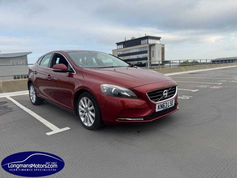 VOLVO V40
