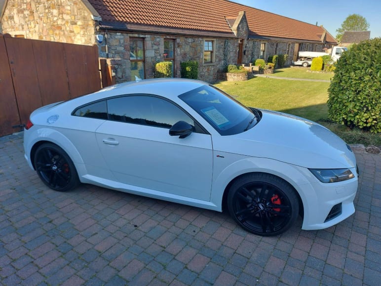 AUDI TT