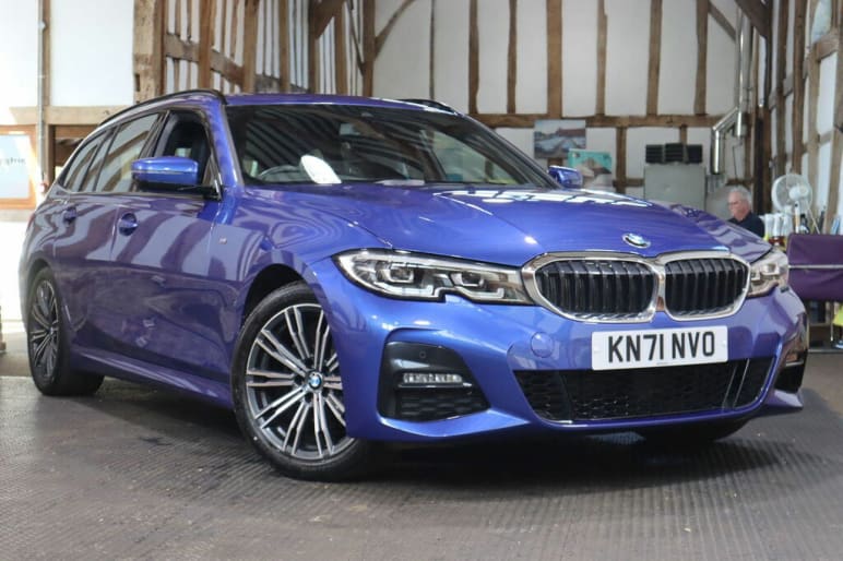 BMW 3 SERIES