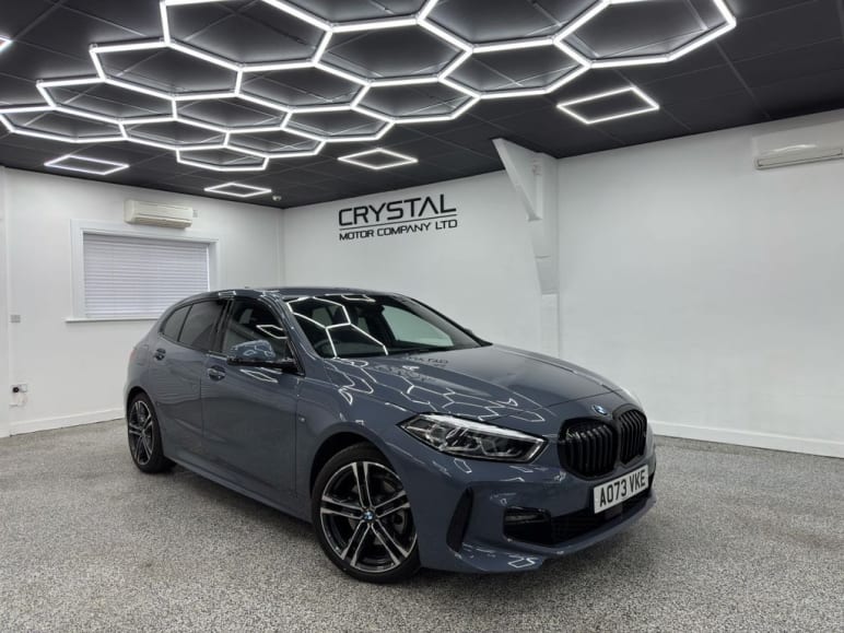 BMW 1 SERIES